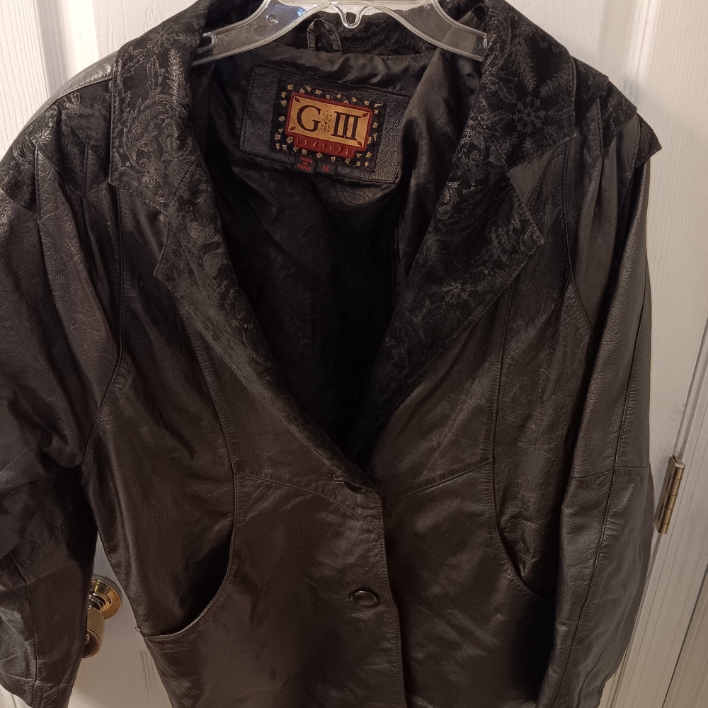 G-III Leather Coat/Jacket Preowned Black Color Women's Size M or Medium